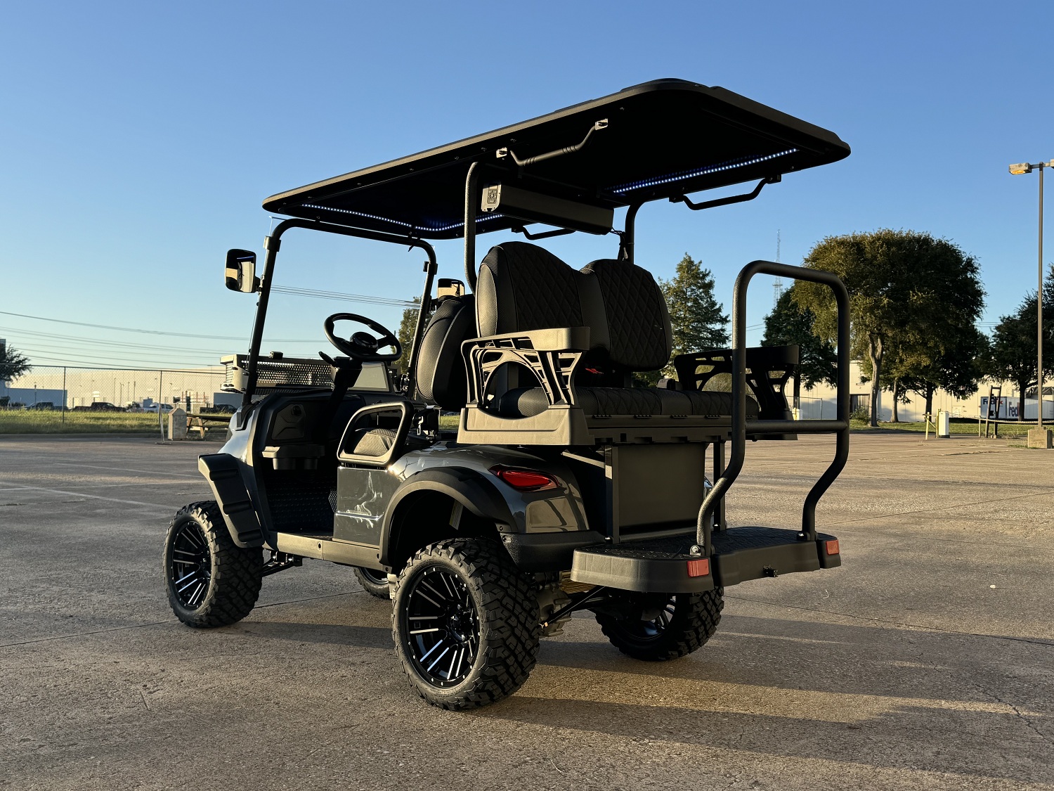 TBM-X4-GOLF-CART