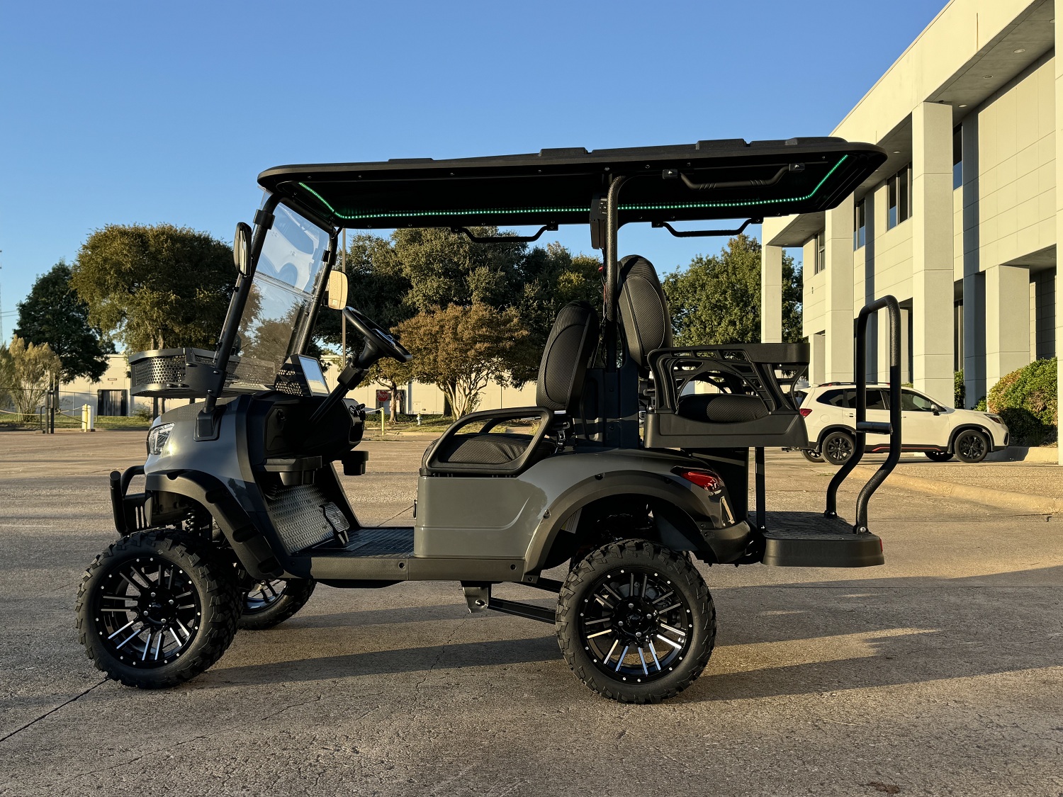 TBM-X4-GOLF-CART