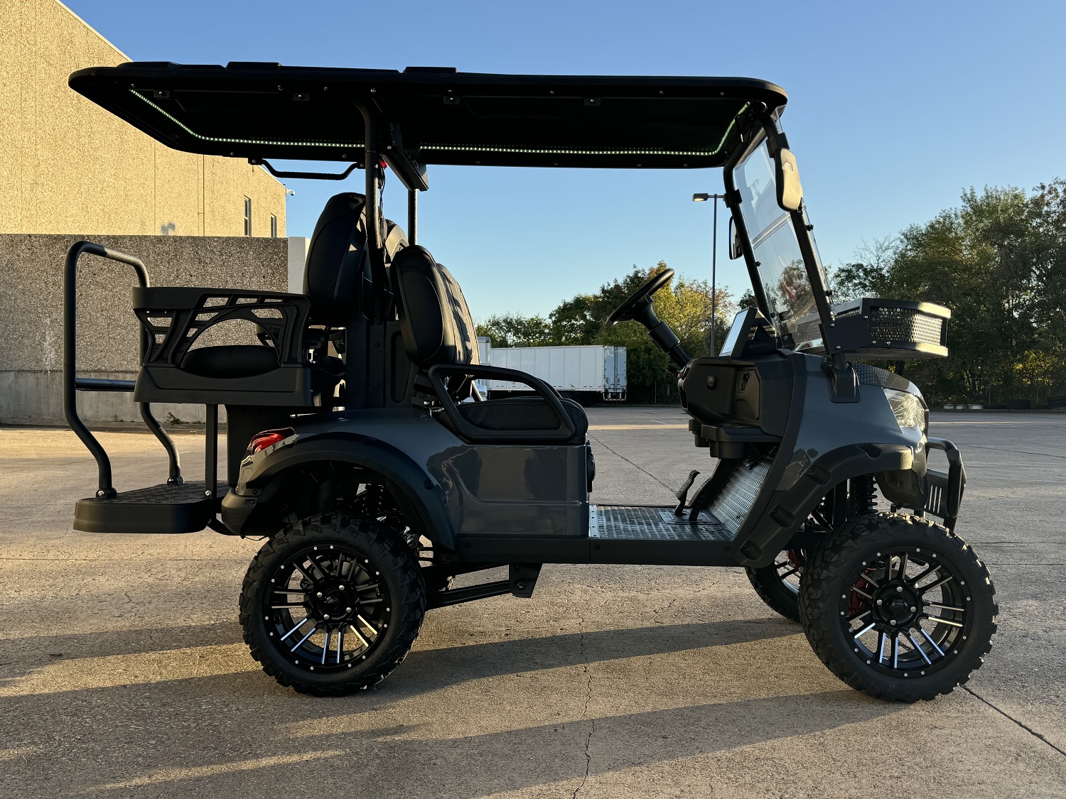 TBM-X4-GOLF-CART